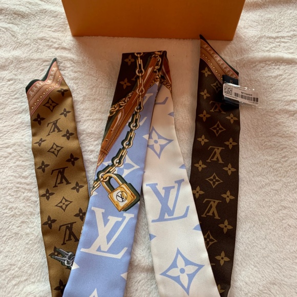 NEW LOUIS VUITTON BLUE & WHITE ULTIMATE MONOGRAM BB BANDEAU -  M76676 - Picture 7 of 14